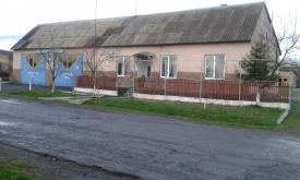 Виробнича база в смт. Середнє