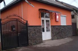 Будинок з готовим бізнесом в м. Берегово