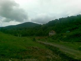 Ділянка поруч із мінеральним джерелом (недалеко сан. "Квітка Полонини")