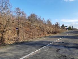 Ділянка при трасі в с. Малий Березний