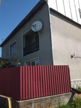 Будинок в с. Новобарово Тячівського району