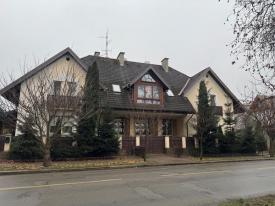 Будинок на Слов'янській набережній