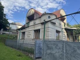 Будинок в смт Кольчино