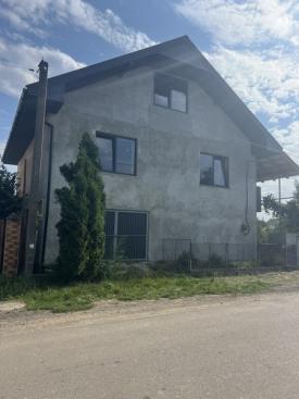 Будинок у місті Перечин з можливістю розділити на 2 квартири