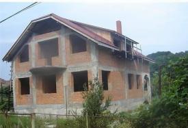 Велика недобудова біля санаторіїв "Деренівська Купіль" і "Термал-Стар"